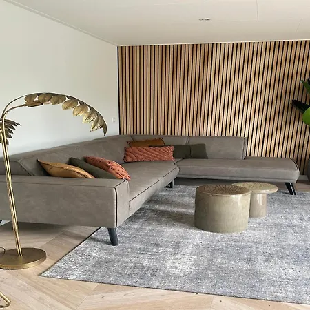 Palette Resort De-Steppe Ulicoten Home * Ulicoten