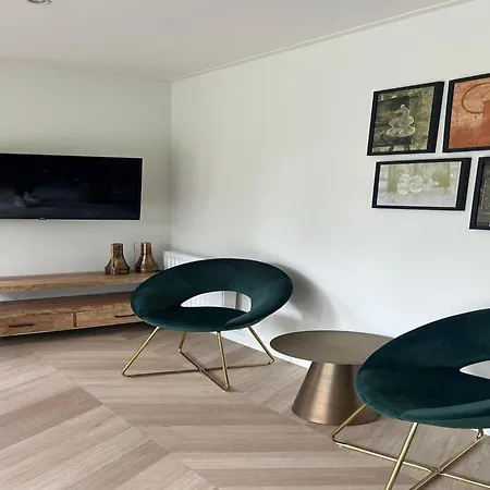 Palette Resort De-Steppe Ulicoten Home