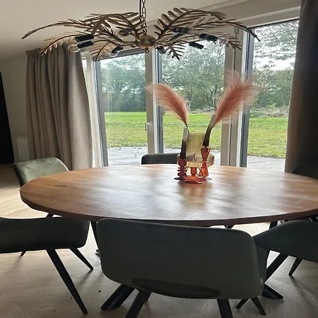 Palette Resort De-Steppe Ulicoten Home